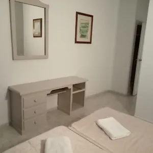 Aparthotel Castella